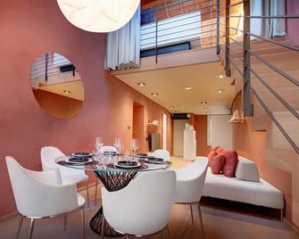 1881 Luxury Suites - Verona - Ruokailuhuone