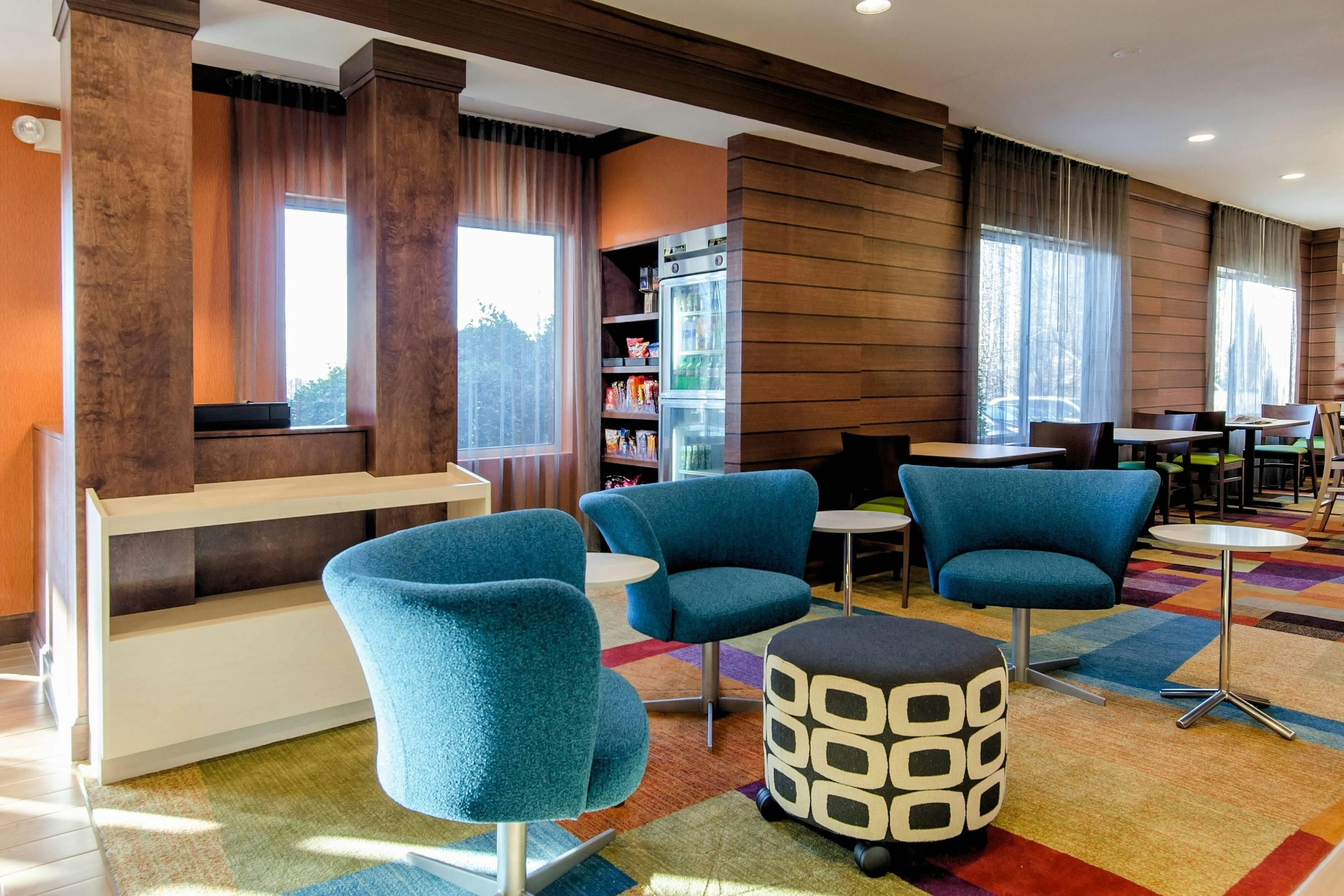 Fairfield Inn & Suites by Marriott Potomac Mills Woodbridge - Woodbridge - Lounge