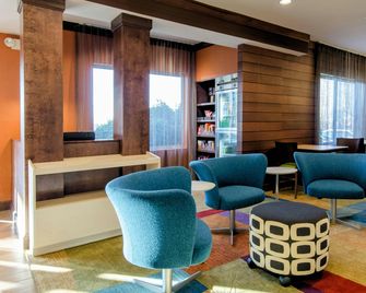 Fairfield Inn & Suites by Marriott Potomac Mills Woodbridge - Woodbridge - Lounge