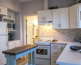 Sq Studio By The Sea - Sequim - Cocina