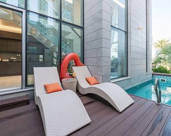 Eudaimonia - Jeju - Pool
