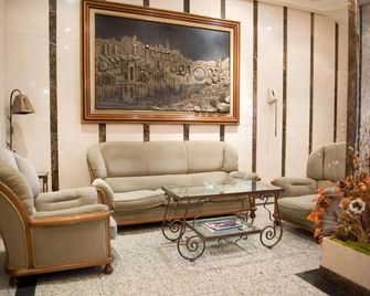 Hotel La Maruxiña - Numancia de la Sagra