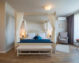Sunny Castle Hotel - Kranevo - Habitación
