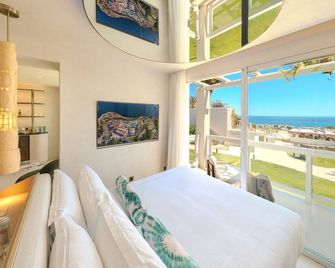 Destino Five Ibiza - 5-Star Grand Luxe Resort - Free Entrance to Pacha Club - Ibiza