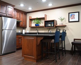 Giles Hotel Inn & Suites - Pulaski - Keuken