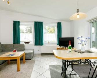 Apartment Kornblume by Interhome - Zempin - Essbereich