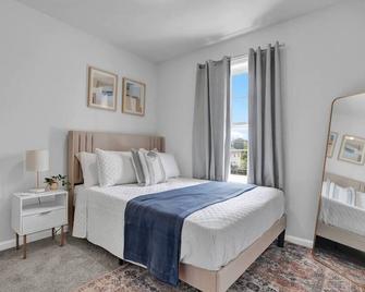 Remote Workers, Traveling Professionals & more Welcome! New build in Lebanon, PA - Lebanon - Bedroom