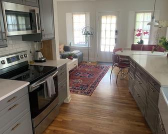 Charming Historic Home located on the Hill - Boulder - Cocina