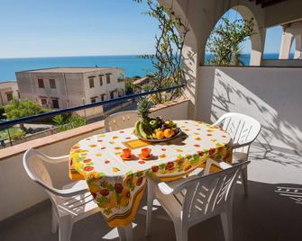 Apartment 250 Meters From the Beach With sea View - Sciacca - Balcony