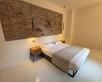Heritage modern flat in Verona's heart - Verona - Makuuhuone