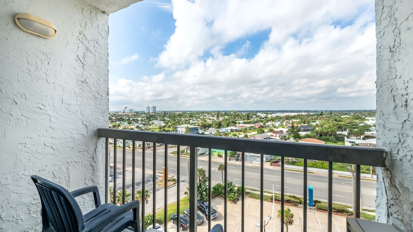 Tropical Winds Resort Hotel