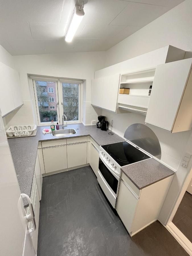 Cozy & Bright Central Townhouse with Free Parking – Aalborg
