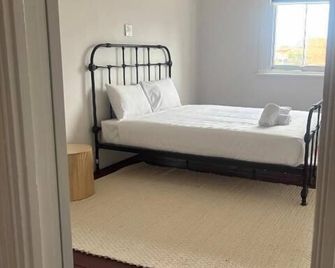 Echuca Hotel - Echuca