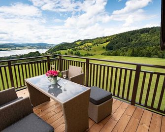 Apartment Togetherness - farm Schöbringer bed and breakfast - Weyregg - Balcony