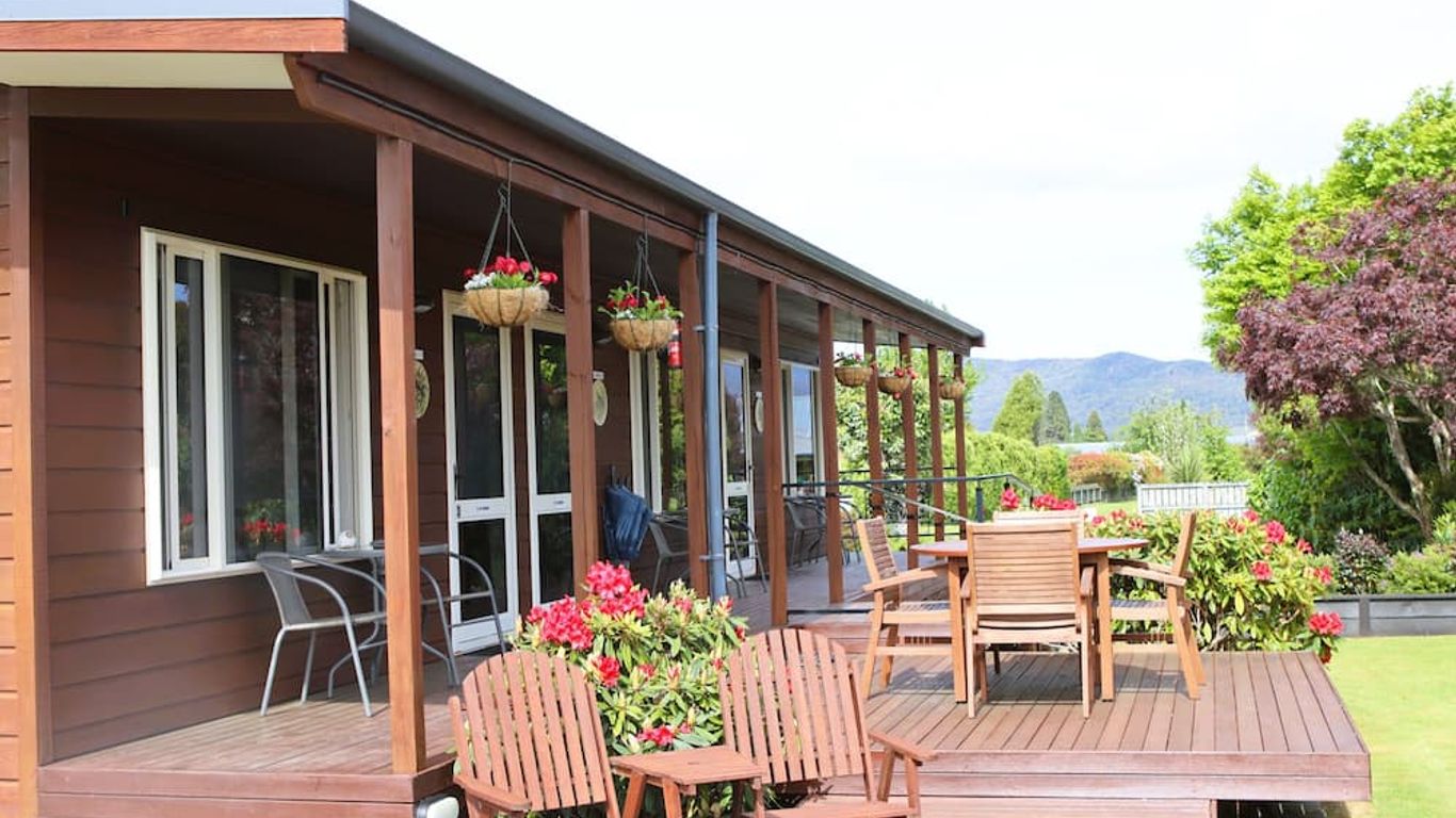 藍色山脈精品民宿 - 提阿瑙