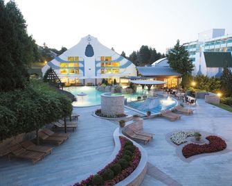 Hotel Carbona Thermal Spa - Heviz