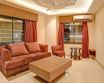 Treebo Indrapuri Hotel & Resort, Siliguri Junction - Siliguri - Obývací pokoj