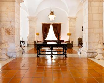 Pousada de Estremoz, Rainha Santa Isabel - Estremoz - Hall