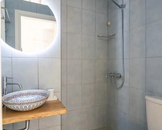 Kypraios Home - Plaka