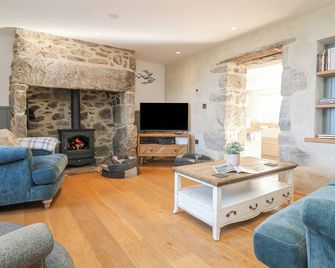 Bal View - Lands End - Living room