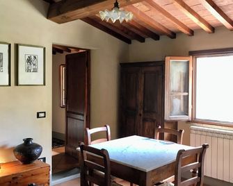 Agriturismo La Palazzina - Palaia - Eetruimte