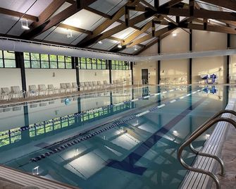 Charming 2-bedroom cottage in enjoyable Galena with fitness room, WiFi - Galena - Pool