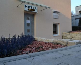 Hotel Myrsini - Tübingen - Gebäude