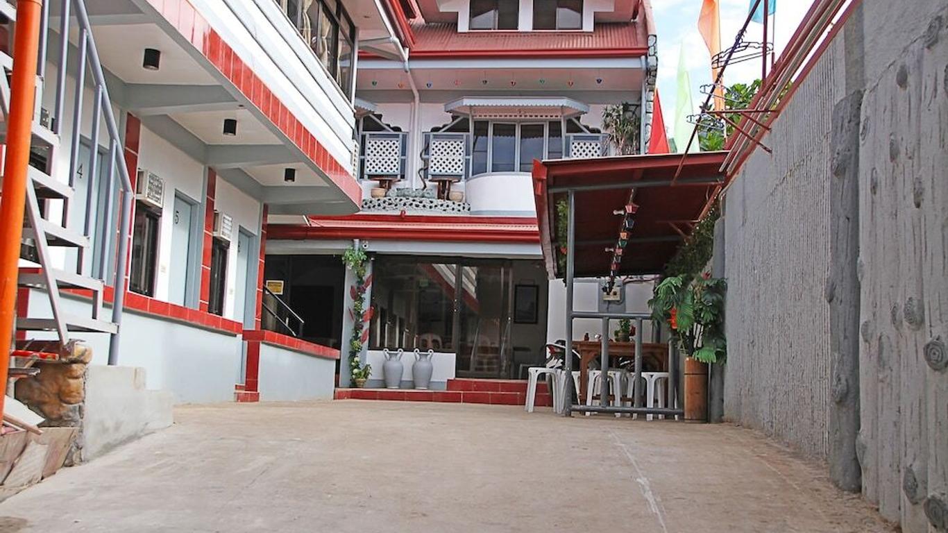 Mario's Travellers Inn