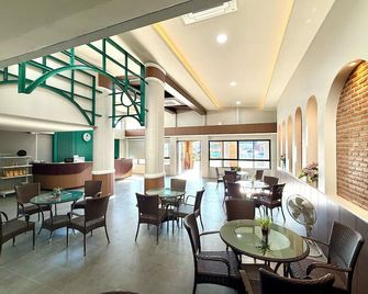 Khunyuw Hotel - Fang - Restaurant