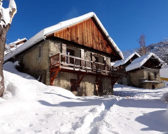 Chalet 12 people - Savoie - 160m2 - Beautiful balcony with Aiguilles d'Arves view - Albiez-Montrond - Bâtiment