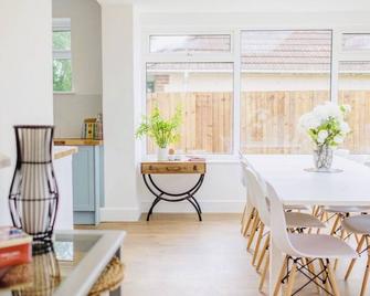 Gorgeous Luxury Chalet, New Forest & Coast & - Lymington - Jadalnia