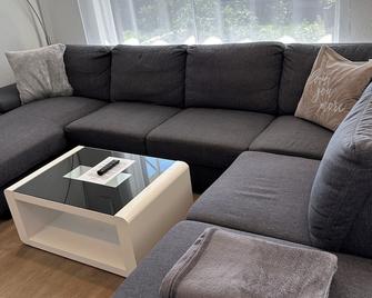 Traumhafte Ferienwohnung - Altendorf, Upper Franconia - Olohuone