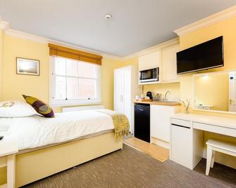 1 Riverside Apartments - Norwich - Bedroom