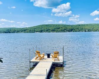 King's cottage by the Lake - Eastman