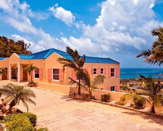 Hurry Book your Spring dates NOW!!! No passport required - Christiansted - Building