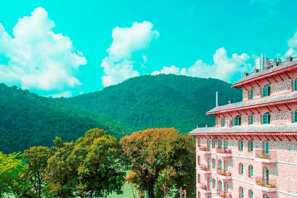 Glacier Hotel Pokhara