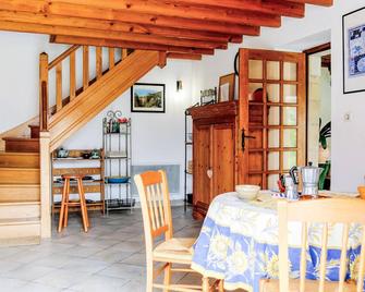 Gorgeous Home In Bricquebec-En-Cotentin - Bricquebec-en-Cotentin - Їдальня