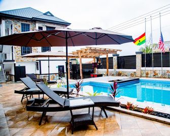 Winners Executive Stays And Events Lodge(Weslodge) - Aburi - Piscina