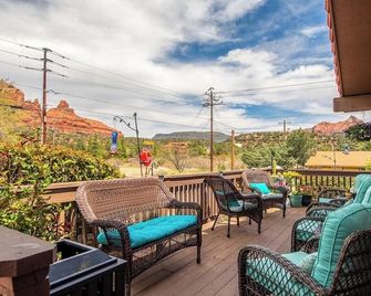 ويسبيرينج كري بي آند بي - سيدونا - شرفة