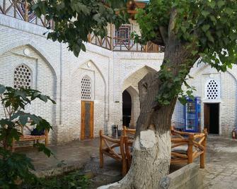 Ohun Caravan Sarai 19 century - hostel - Bukhara - Patio