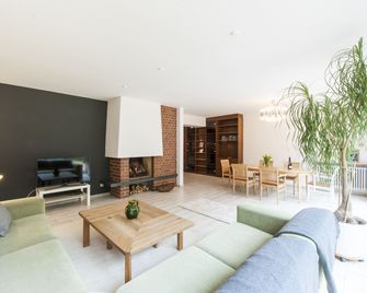 Hej Apartments Bayreuth - Bayreuth - Living room
