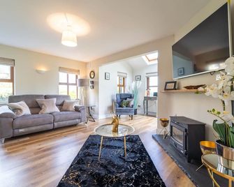 Dingle View - 37 Tír Na Fiuise - دينغل - غرفة معيشة