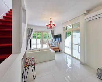 Sea Shell Kawazu House - Vacation Stay 55091v - Kawazu - Living room