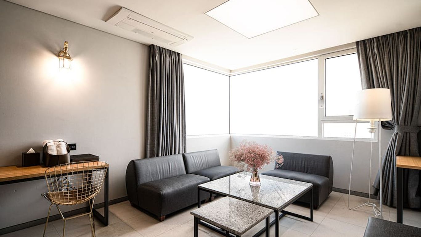 Hotel The Designers Hongdae