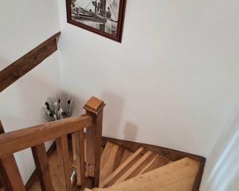 Gîte Albaret - 4 Pers- St Georges de Lévéjac - Le Massegros - Stairs