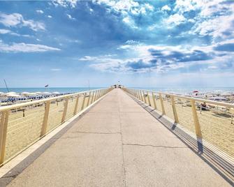 3 bedroom accommodation in Capezzano Pianore LU - Santa Lucia - Playa