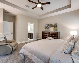 The Retreat On Florida St - Fleming Island - Bedroom