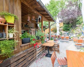 Das kleine Landhotel im Fichtelgebirge - Fichtelberg - Патіо