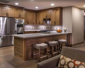 Luxury 3-bedroom unit at Welk Northstar - Truckee - Кухня