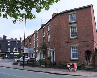 Meadow Terrace - Shrewsbury - Building